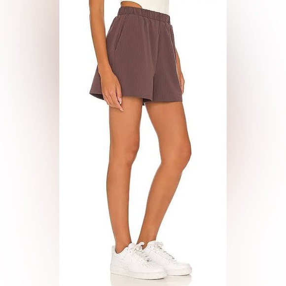ALO Yoga Pants - Alo Women's Ready Set Short